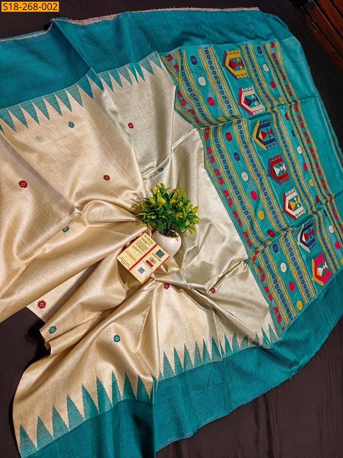 Half white Kanchi silk saree