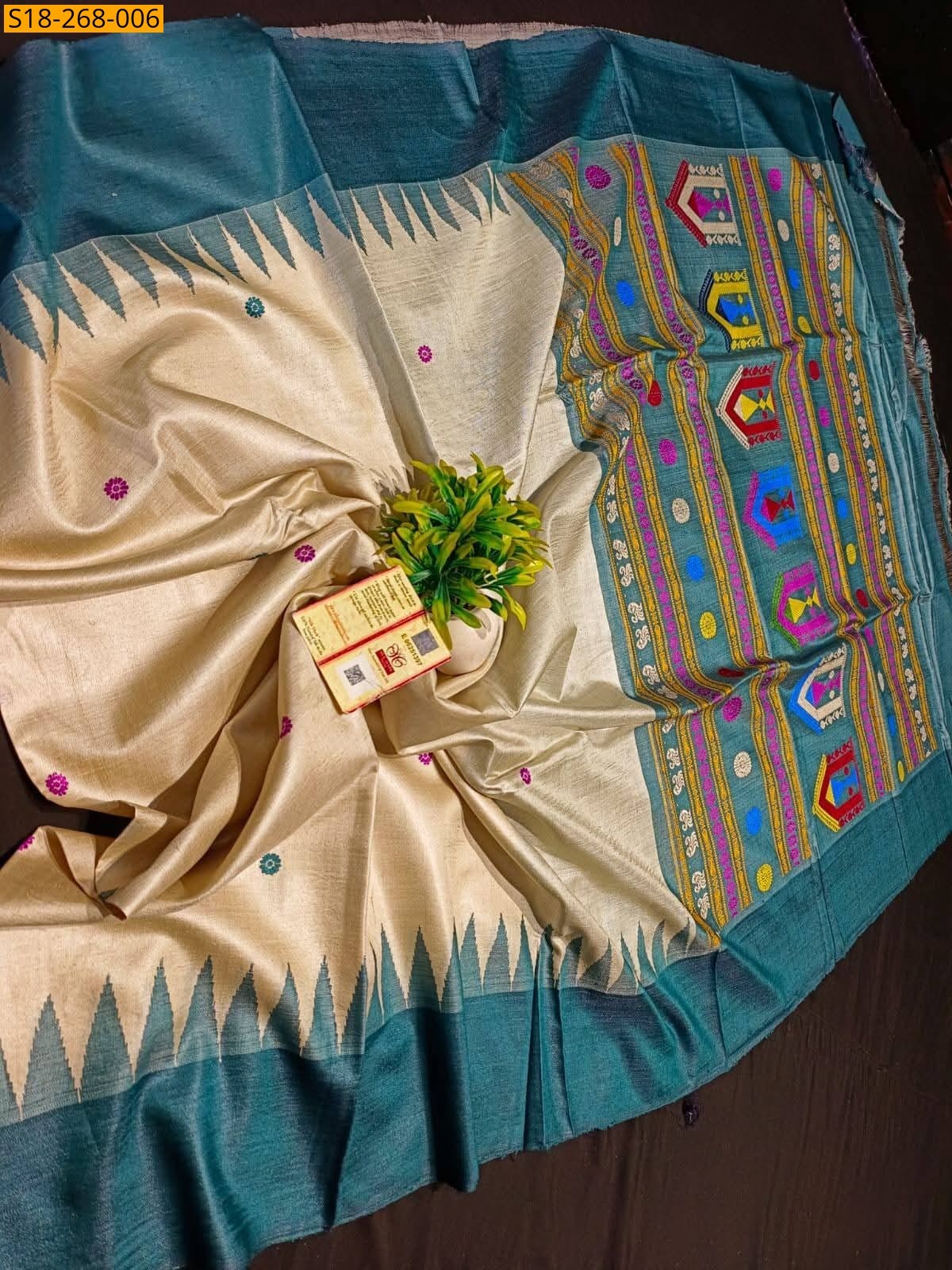 Half white Kanchi silk saree