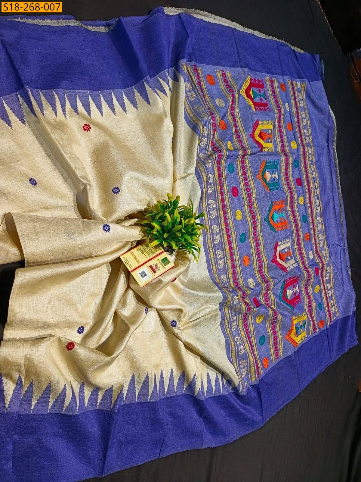 Half white Kanchi silk saree