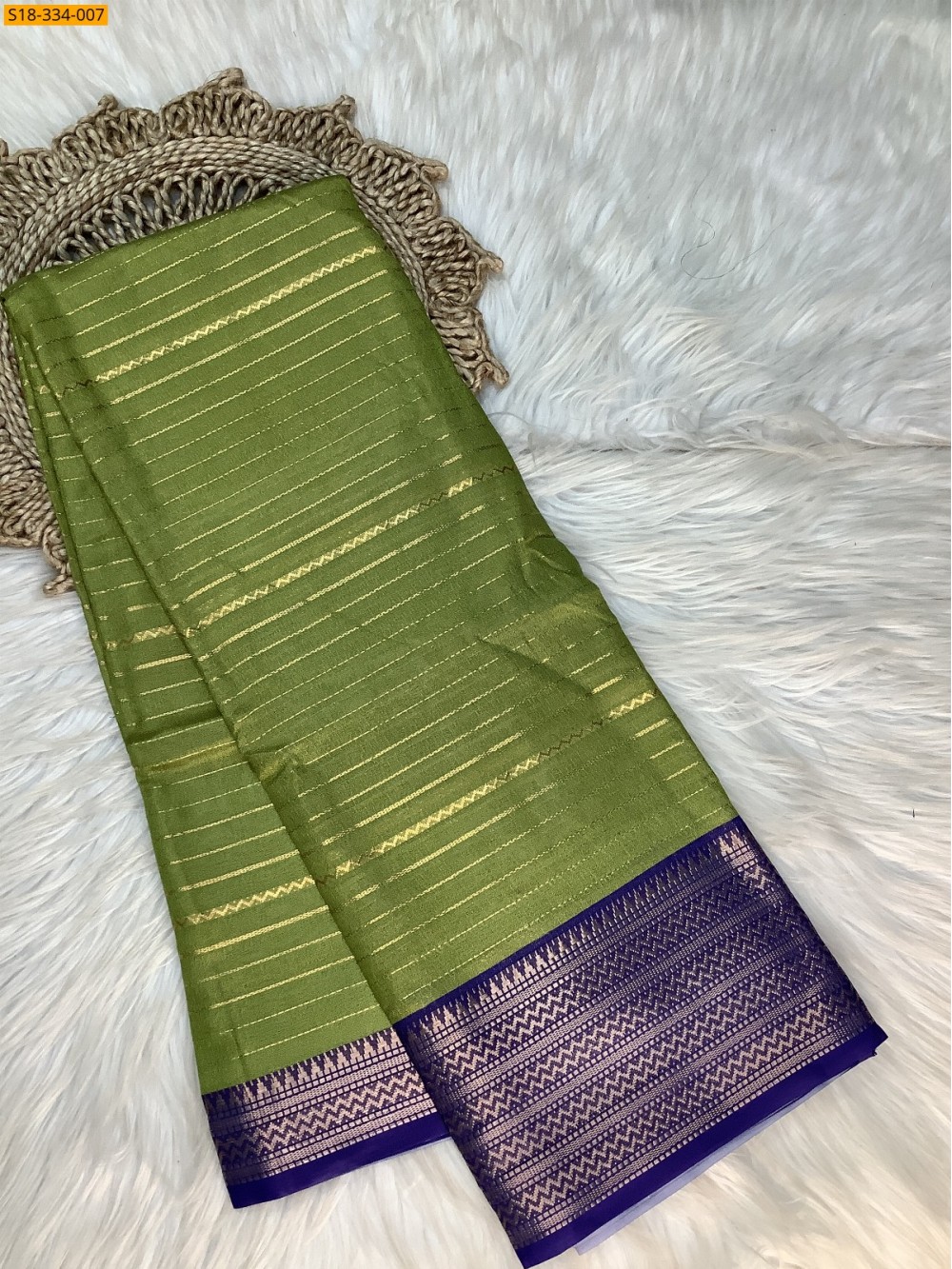 Brown Fancy Chinnon Viscose Saree Brown Fancy Chinnon Viscose Saree