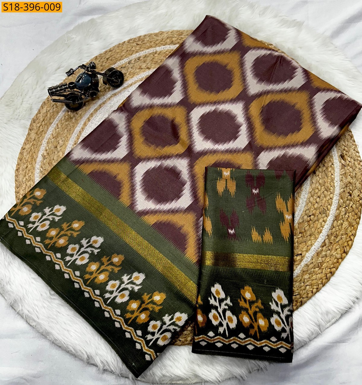 Multi Colour Fancymagalgiri silk Saree