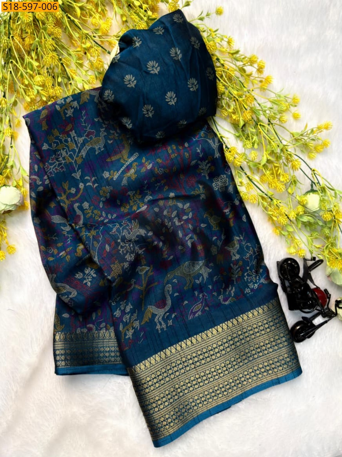 Morpitch Soft bleck dola silk sarees