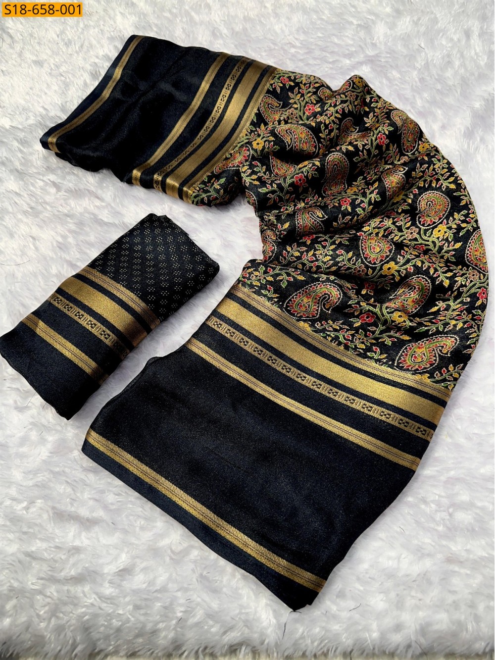 Fancy Marshmellow saree