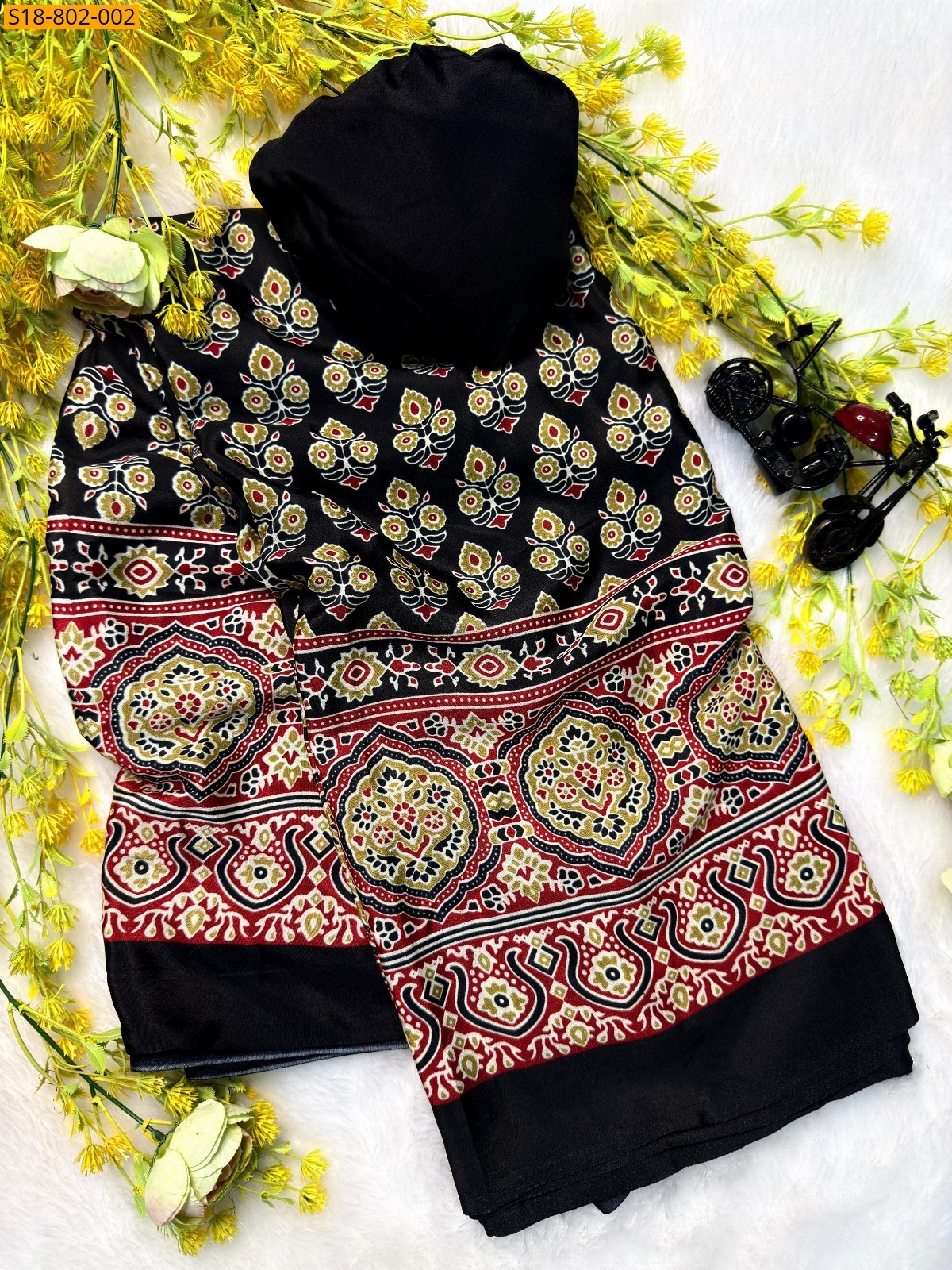 Black Fancy Creap Gajji Silk Saree