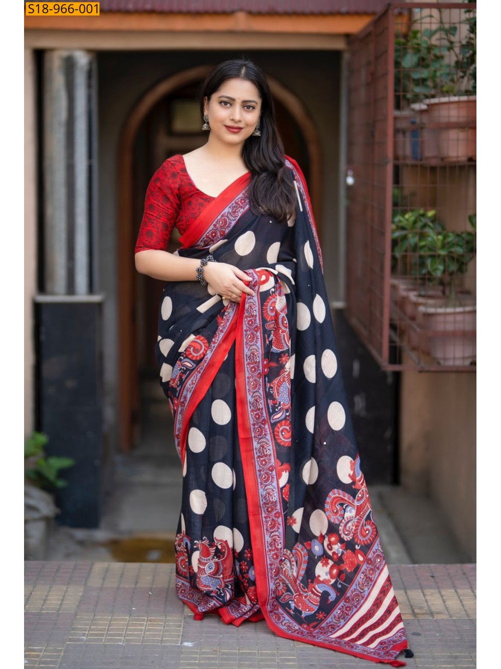 Black Fancy Linen printed Saree Black Fancy Linen printed Saree