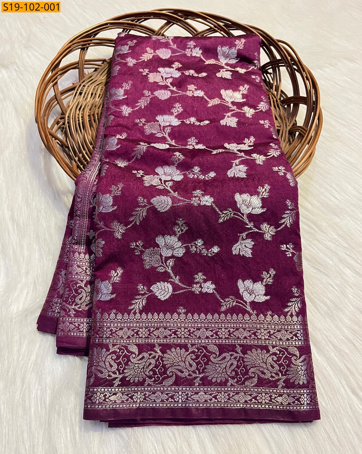 Magenta Banarasi katan soft silk saree