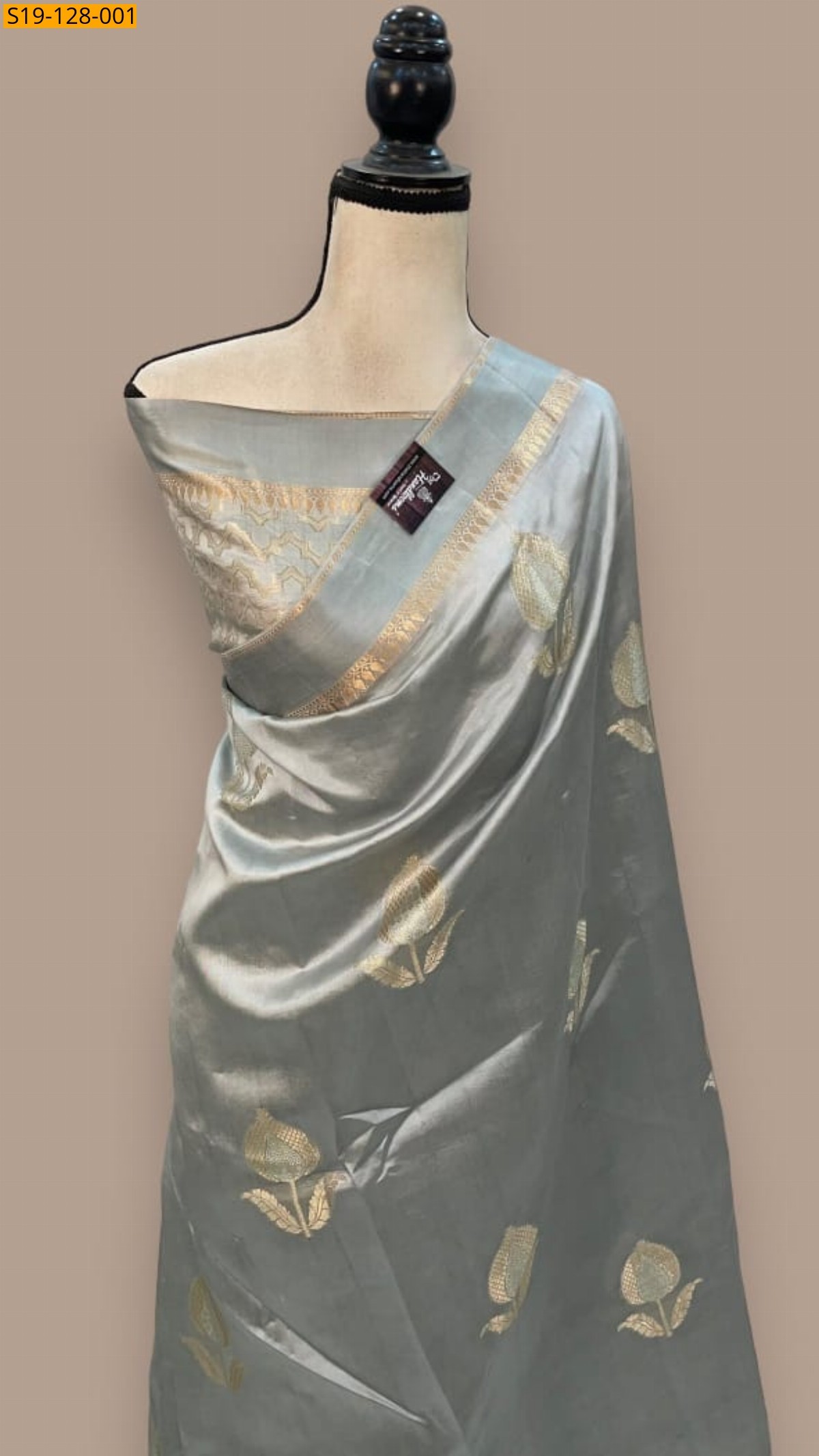 Silver Fancy Raw Mango Soft silk Banarsi Saree