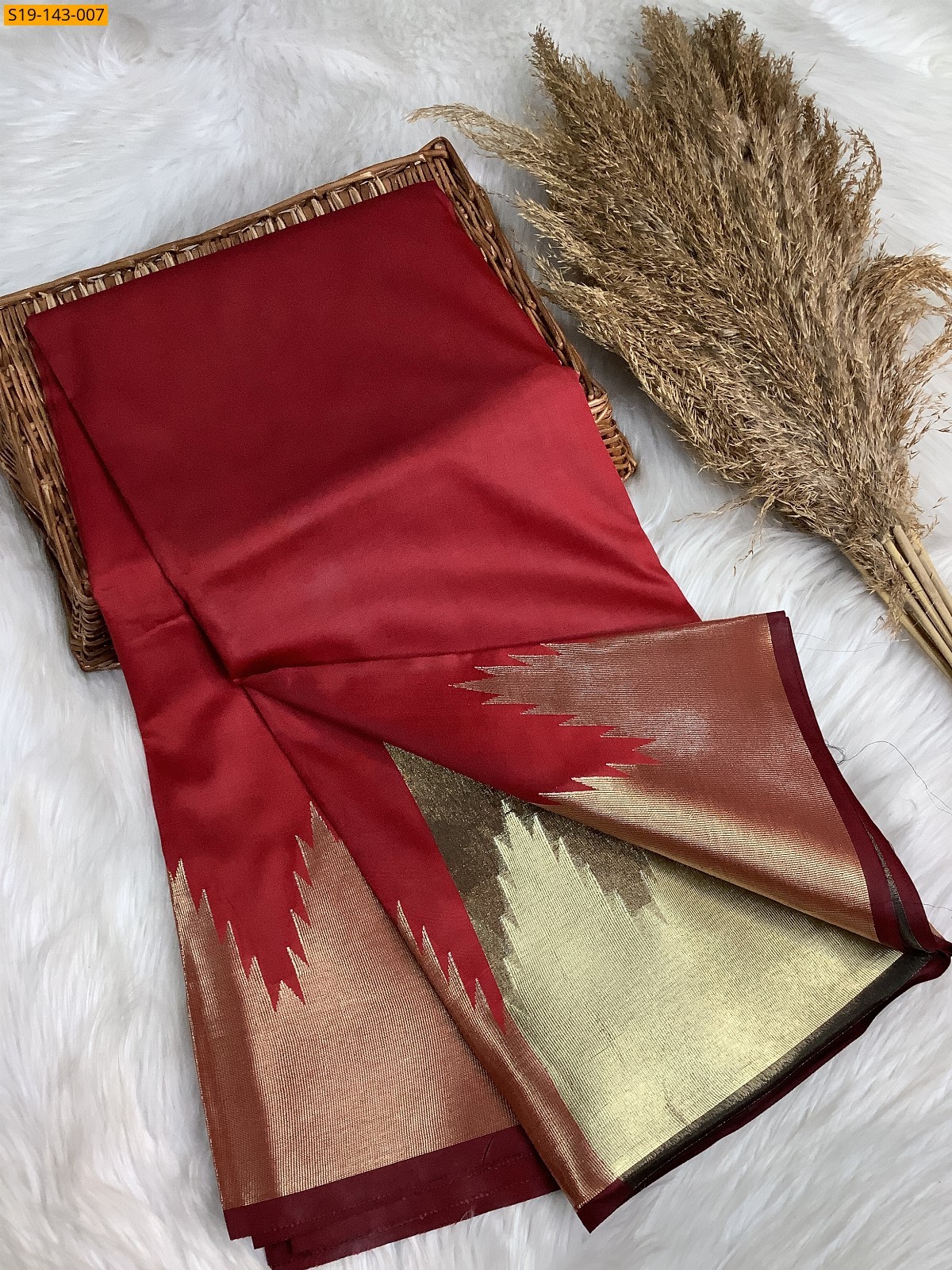 Red Temple Border Soft silk Saree