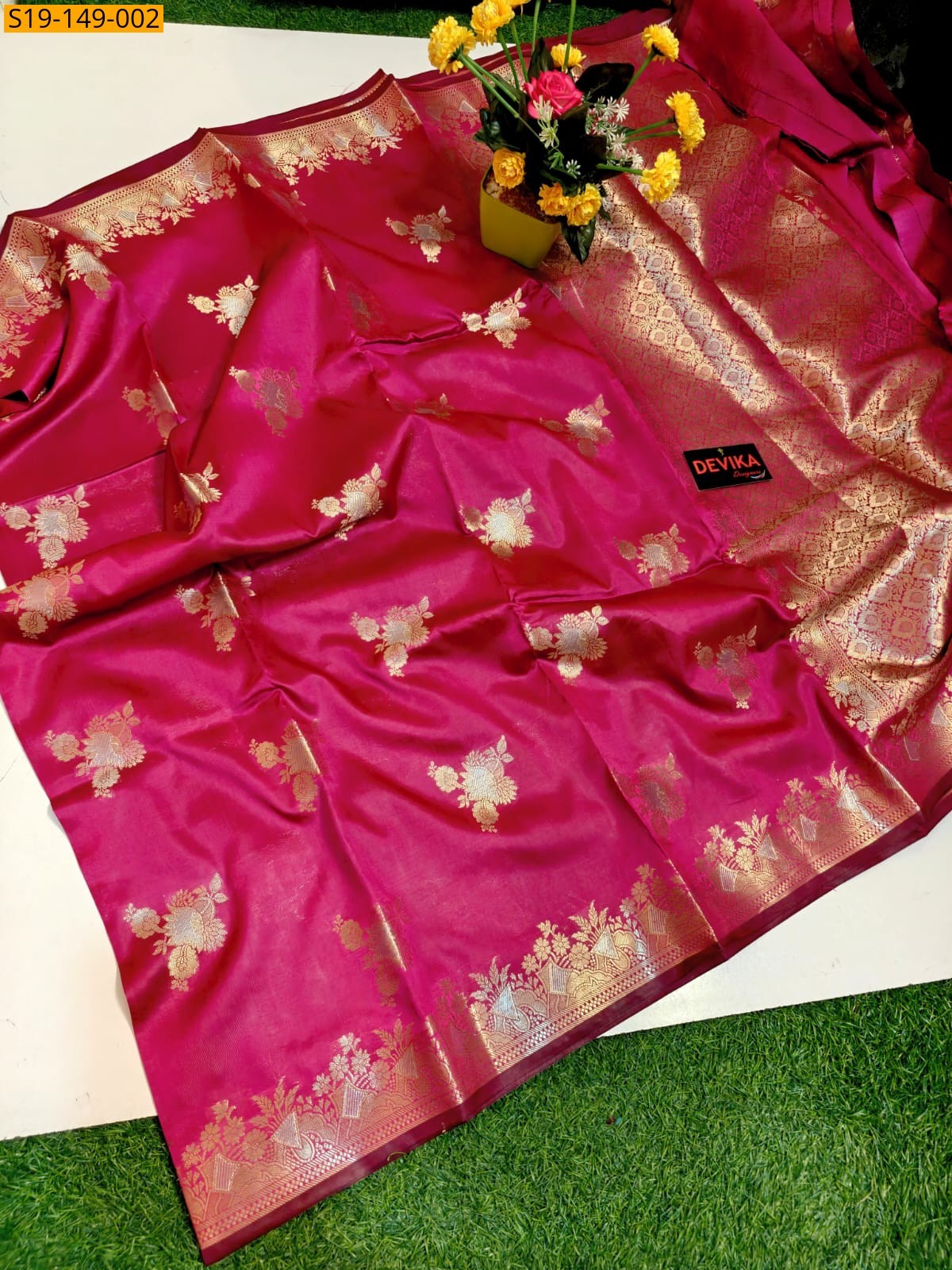 Pink Chiniya Katan Soft Silk Banarasi Saree