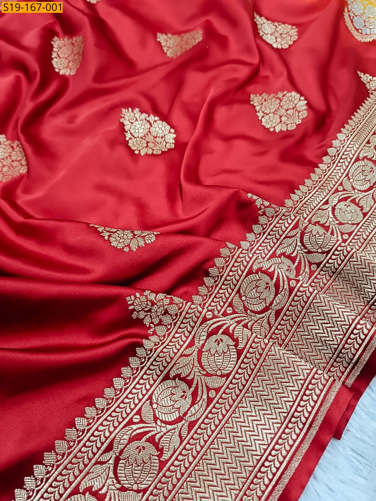 Red Banarasi katan daible Warm Silk Saree