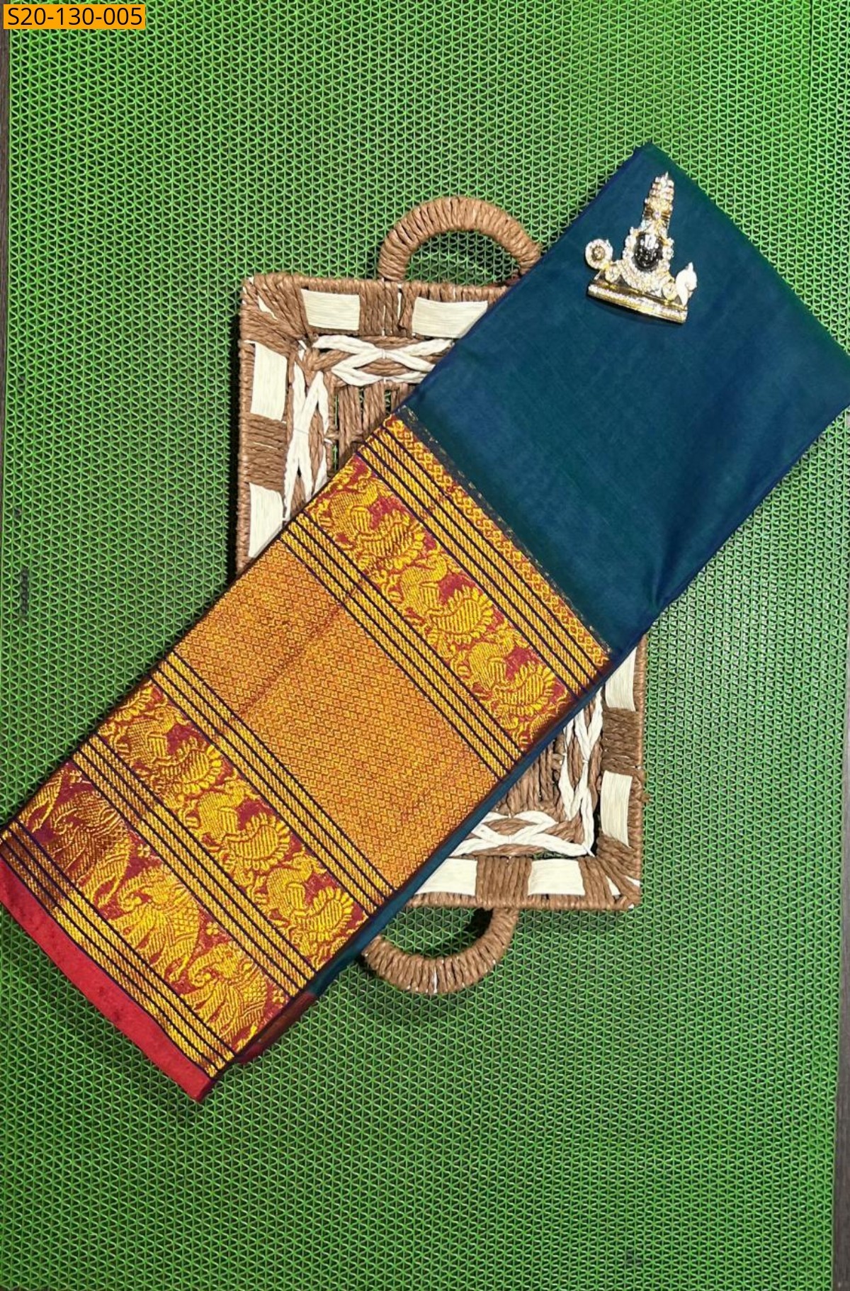Green Soft Narayanpet big mayuri border Sarees