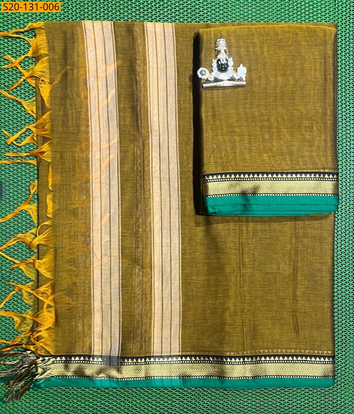 Green Narayanpet soft cotton suits & Dresses