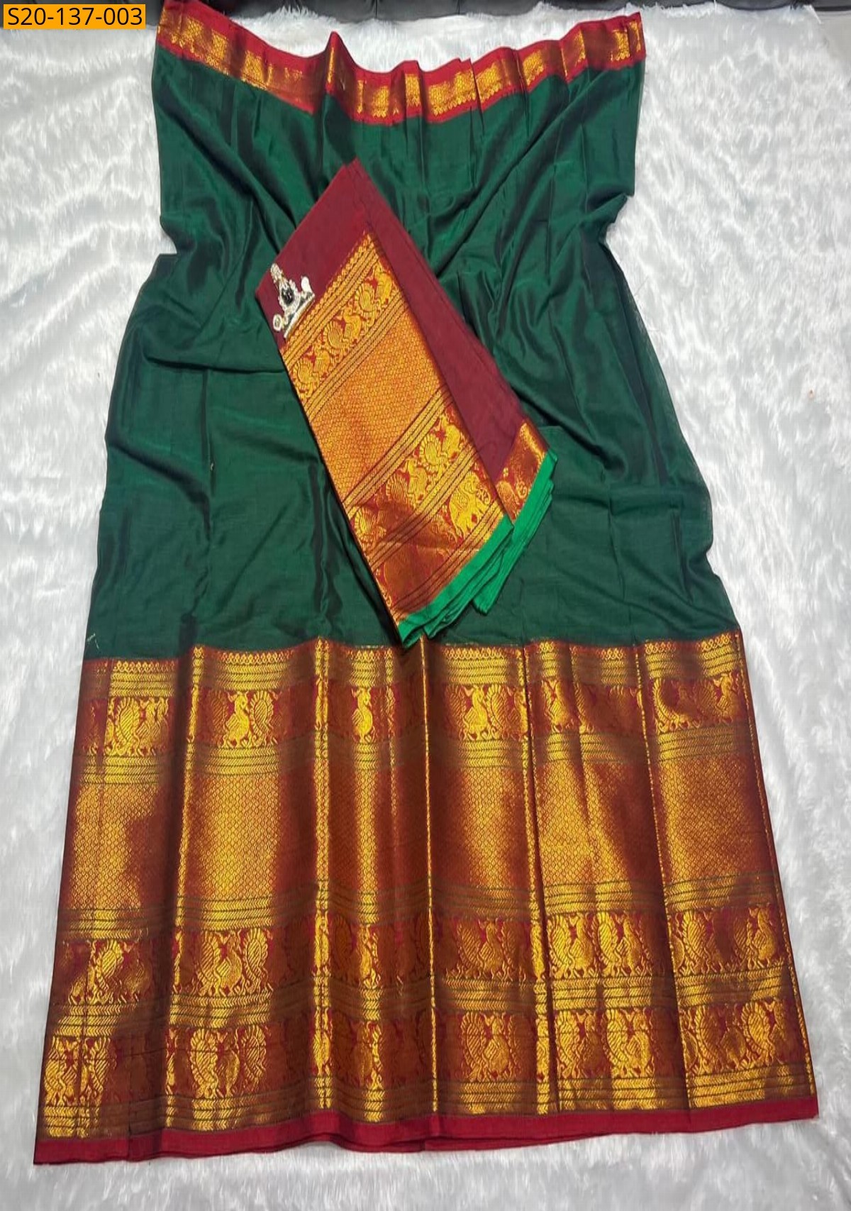 Green Handwoven narayanpet lehenga material 