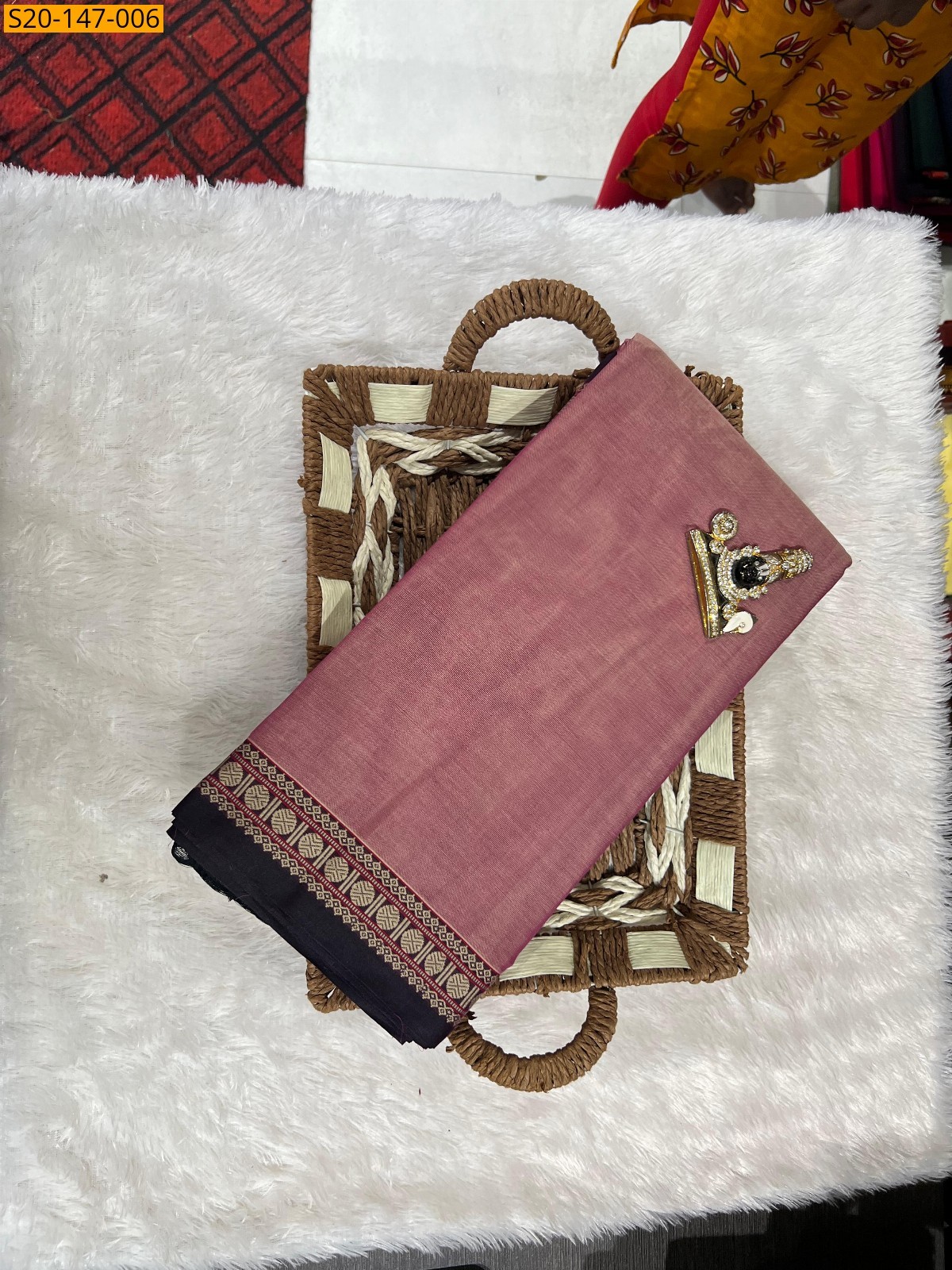 Onion Traditional narayanpet drapes saree