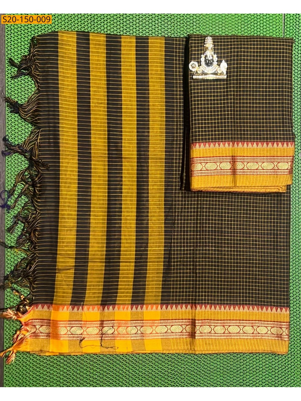 Traditional handwoven narayanpet Material