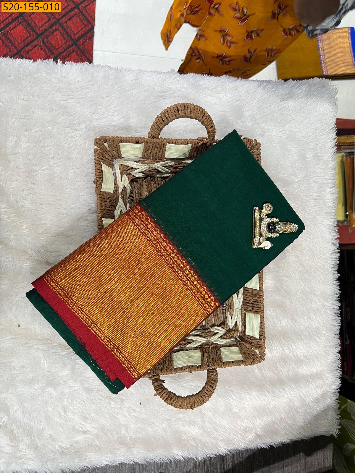 Green Traditional narayanpet drapes  sarees