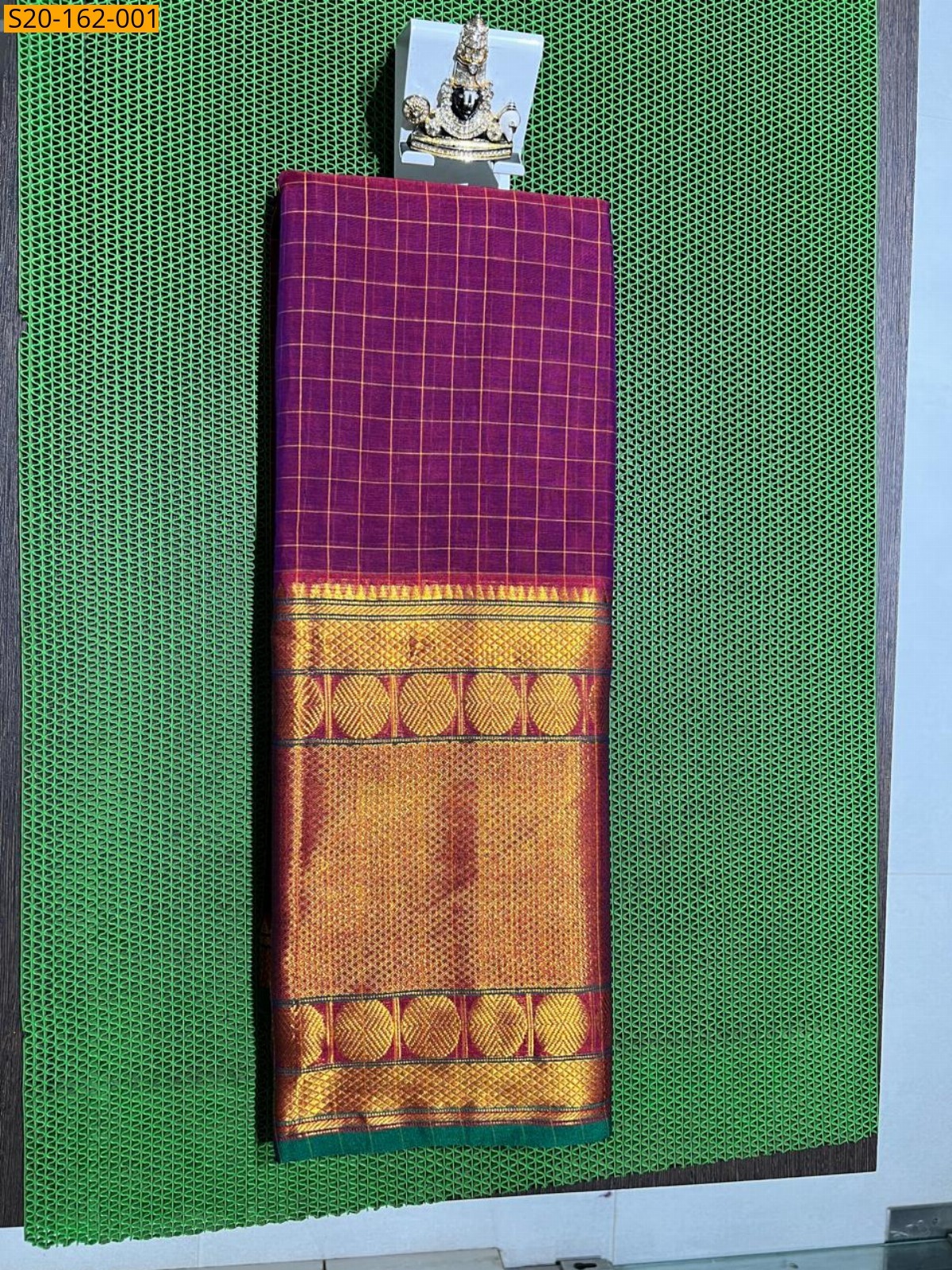 Magenta Traditional narayanpet drapes Saree