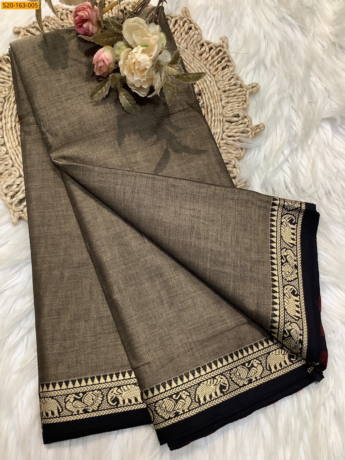 Gray Traditional narayanpet drapes saree