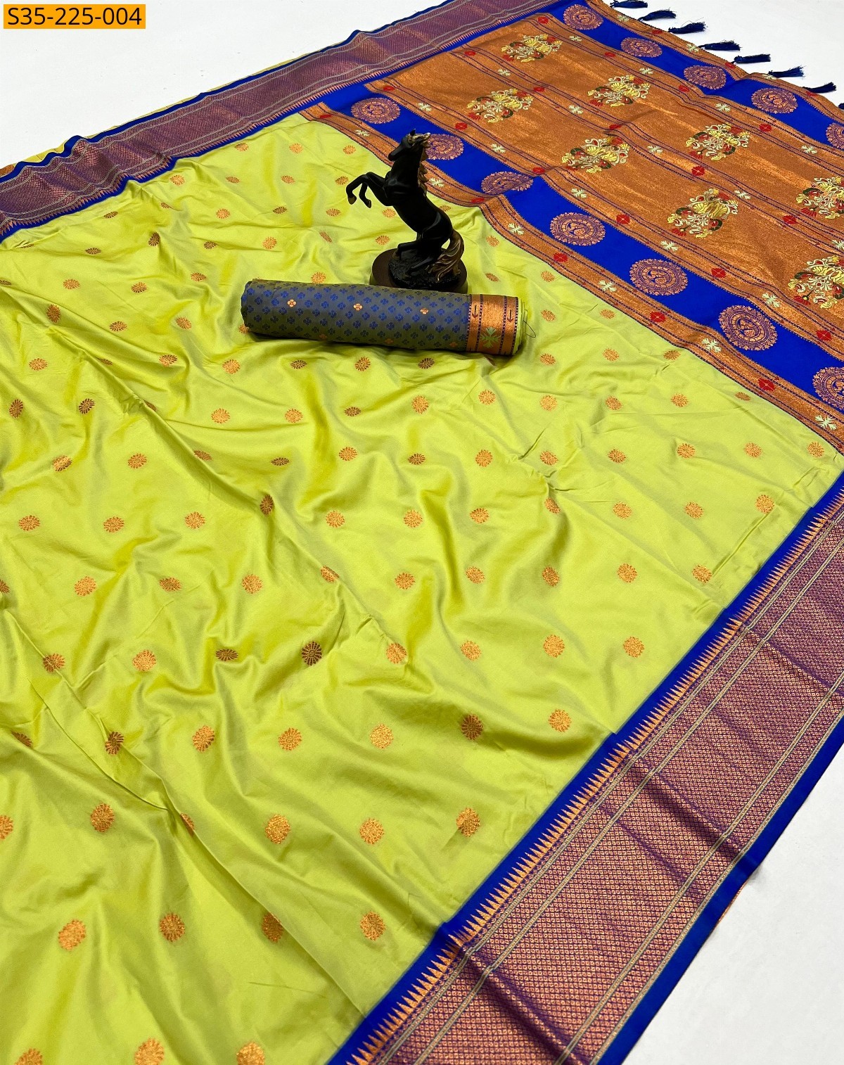 Green Pure soft silk two tone saree