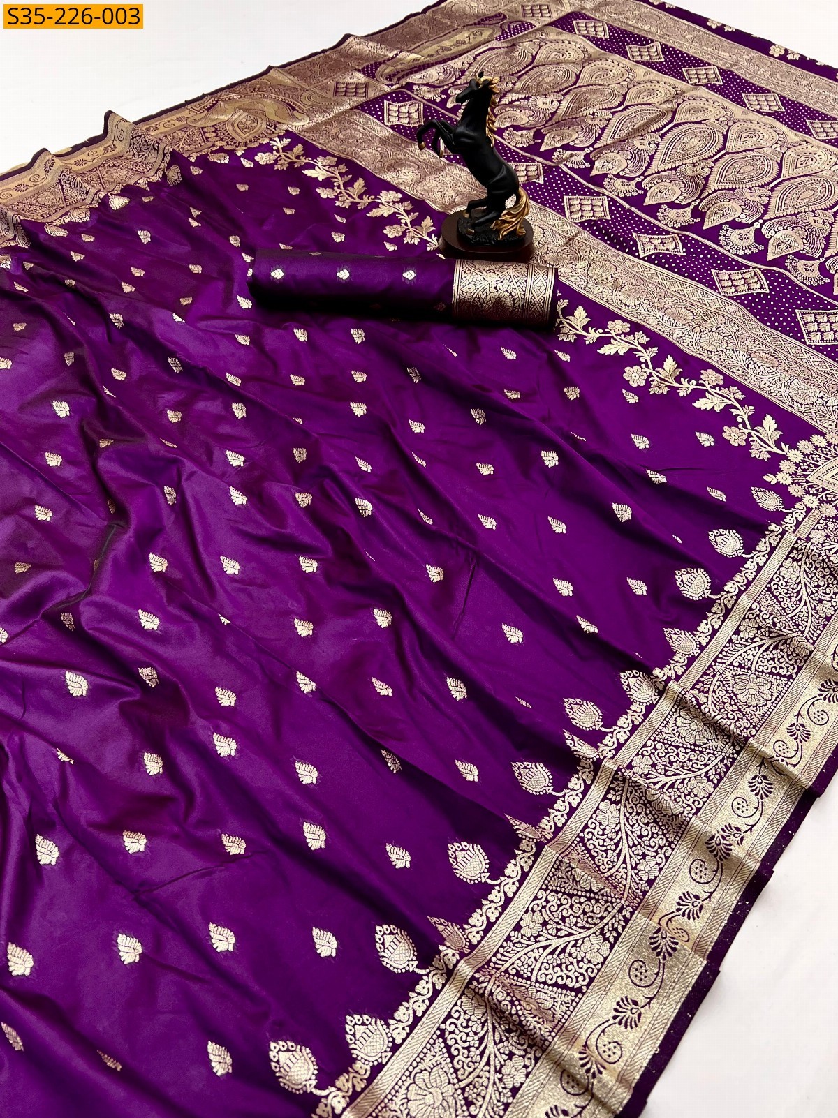 Magenta Soft silk zari weved banarasi sarees