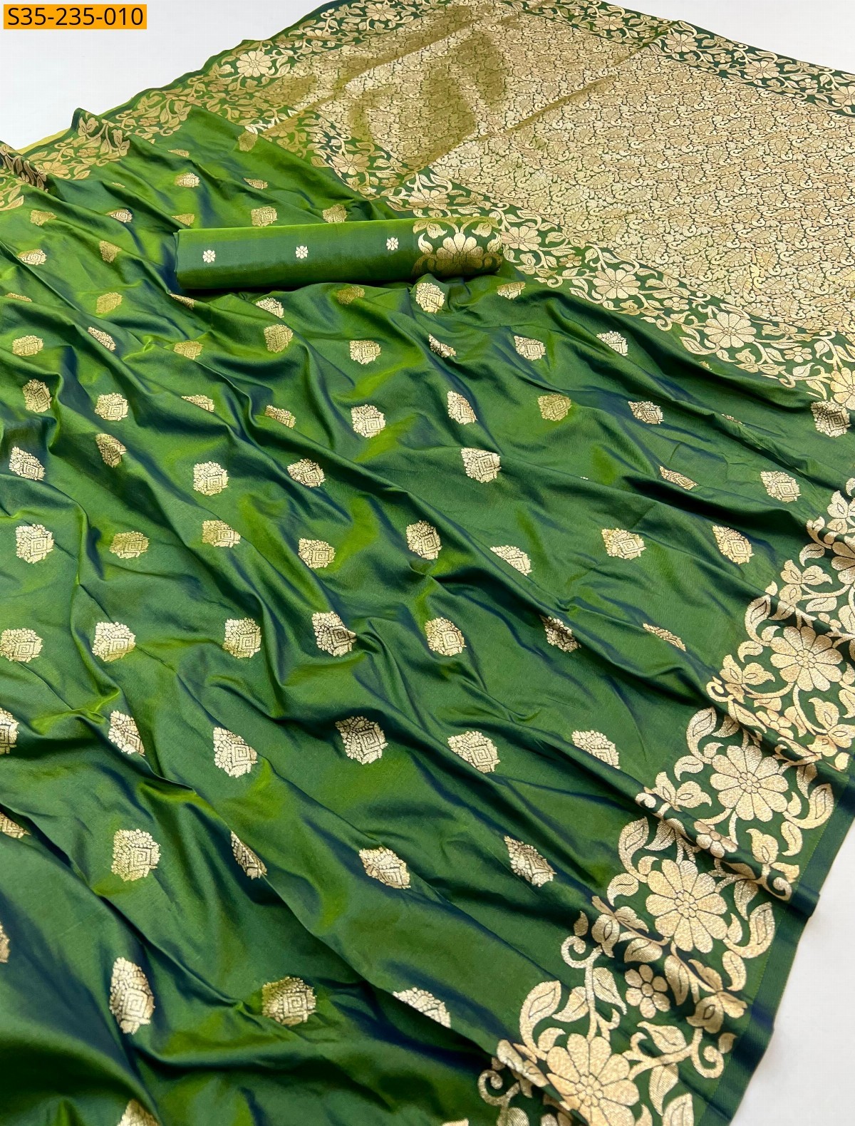 Green Soft And pure banarasi silk saree 