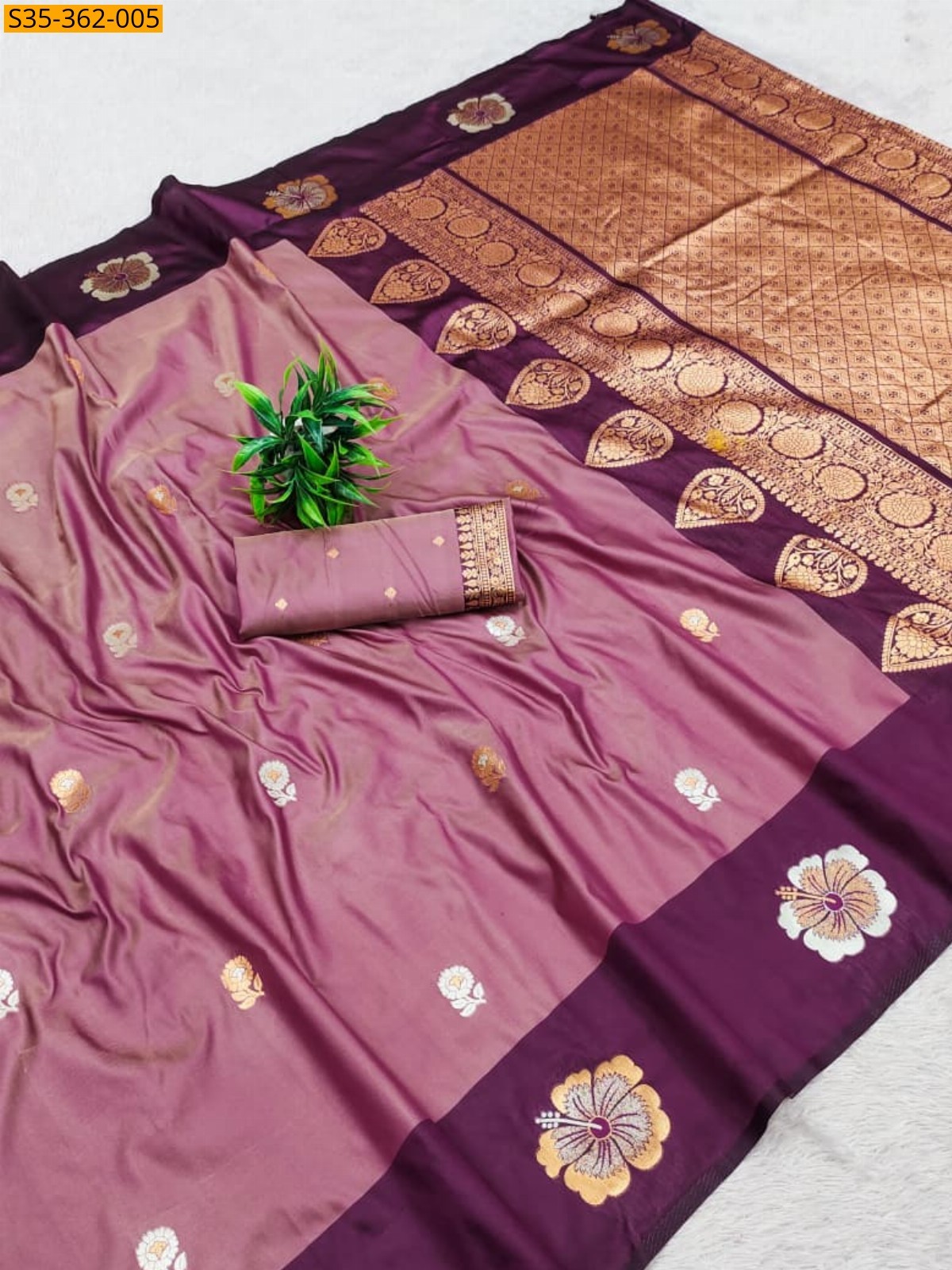 Megenta Soft Silk Sarees