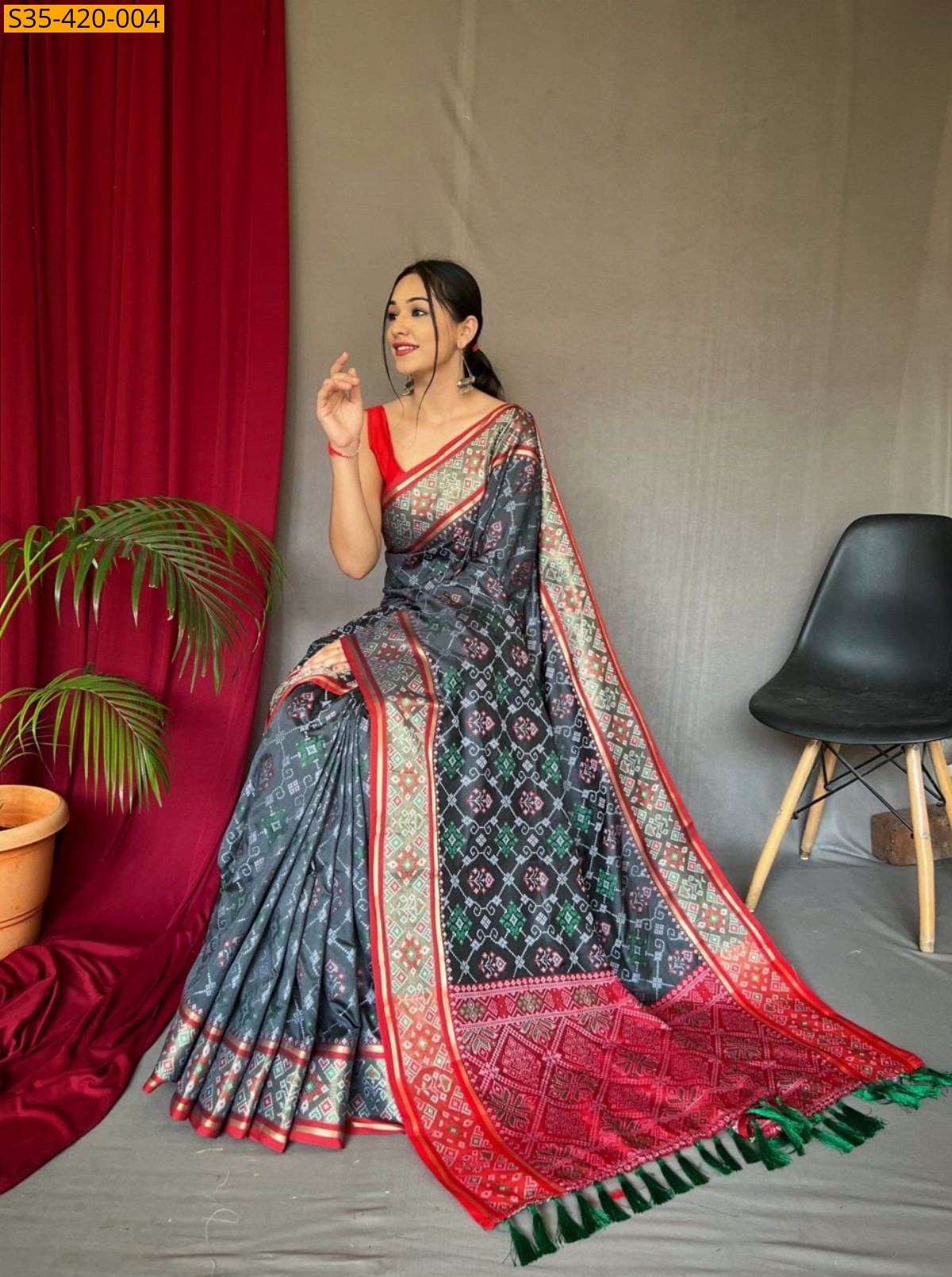 Black Fancy Soft Patola Weaving Sarees