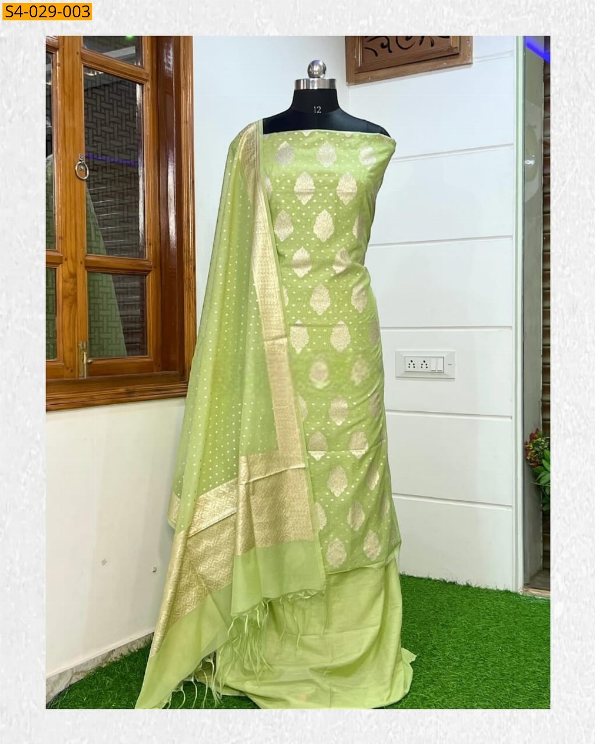 Green Banarasi Chiniya Silk Mulberry Suit
