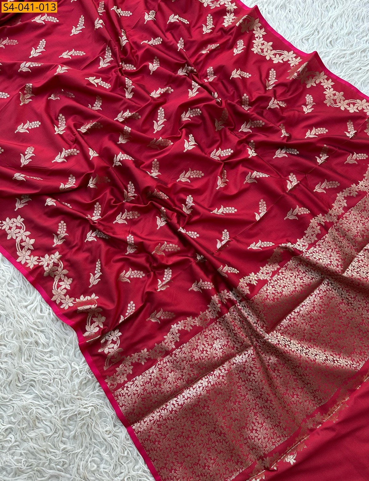 Red Banarasi Soft Katan Silk Saree