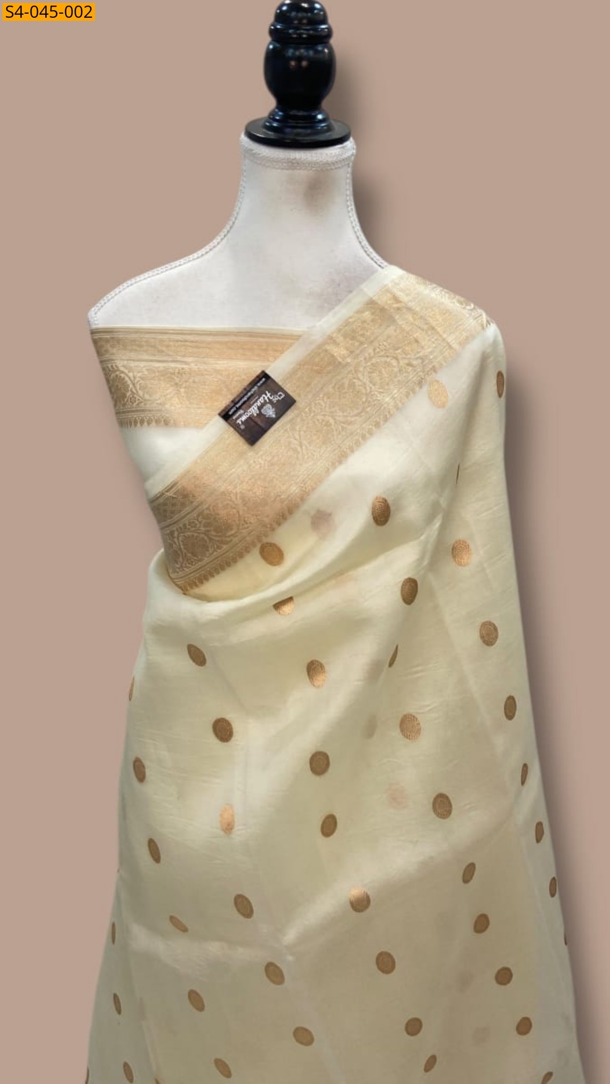 Ivory Banarasi Soft Organza Silk Saree