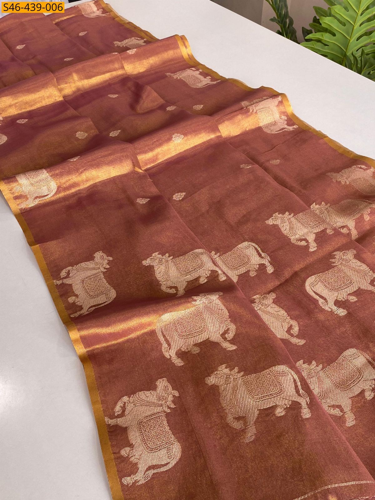 Pink Premium zari tissue weaving Sarees
