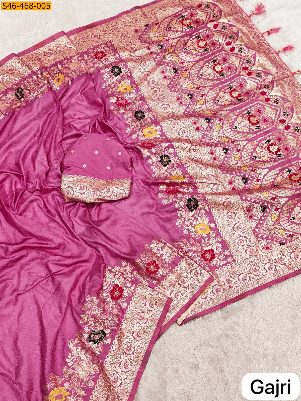 Gajri Fancy Soft Dola silk Gala saree