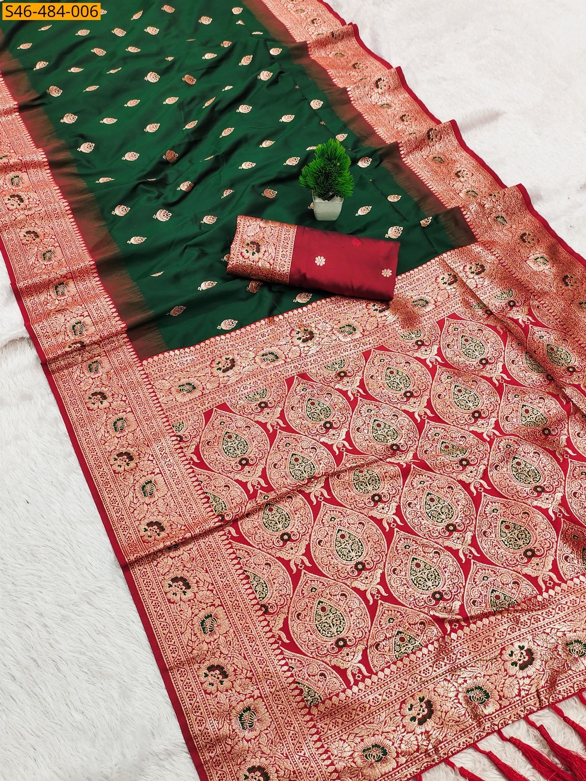 Fancy Banarasi silk saree - Green Fancy Banarasi silk saree - Green