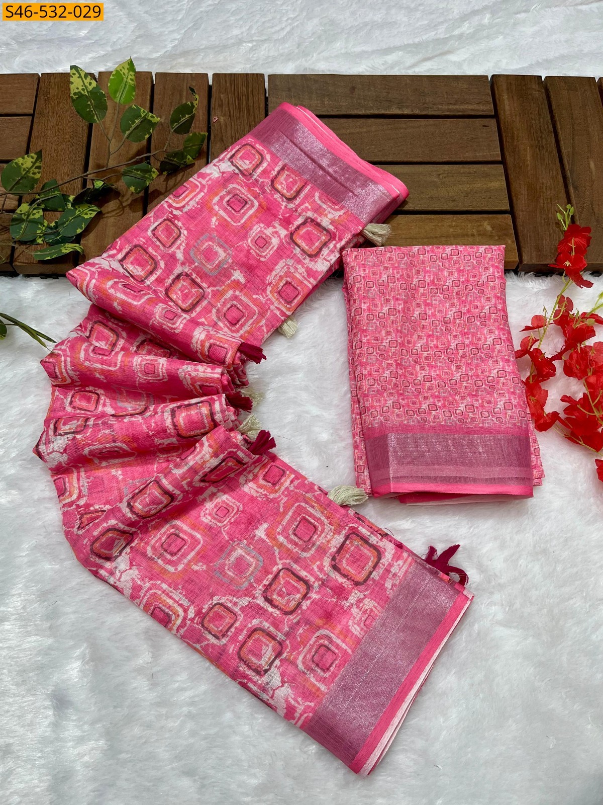 Pink Linen printed saree
