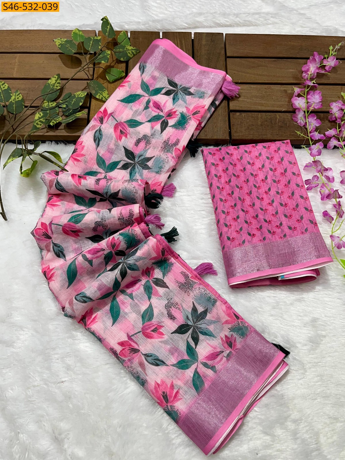 Baby Pink Linen printed saree