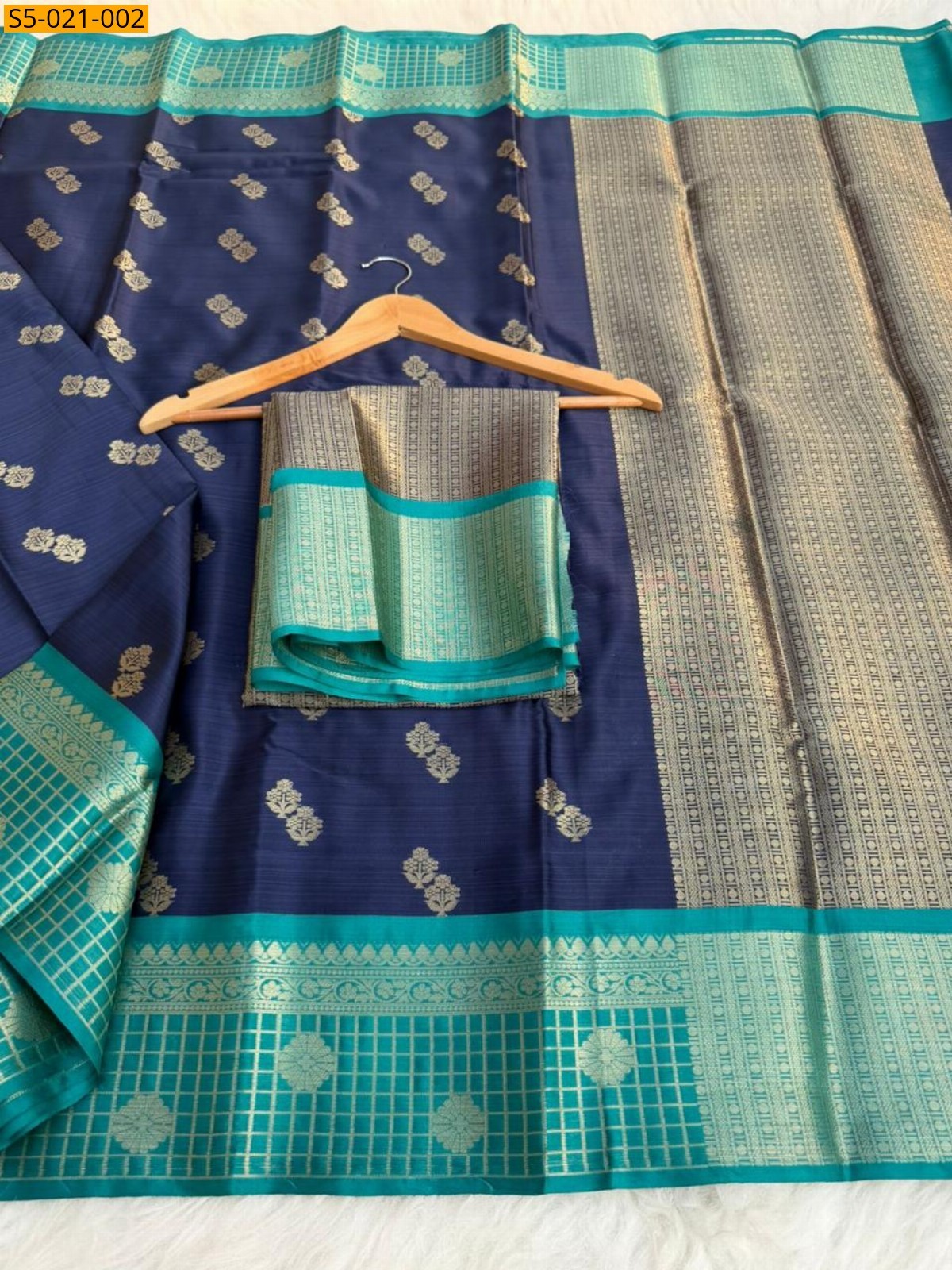 Banarasi Katan Silk Saree - Navy blue