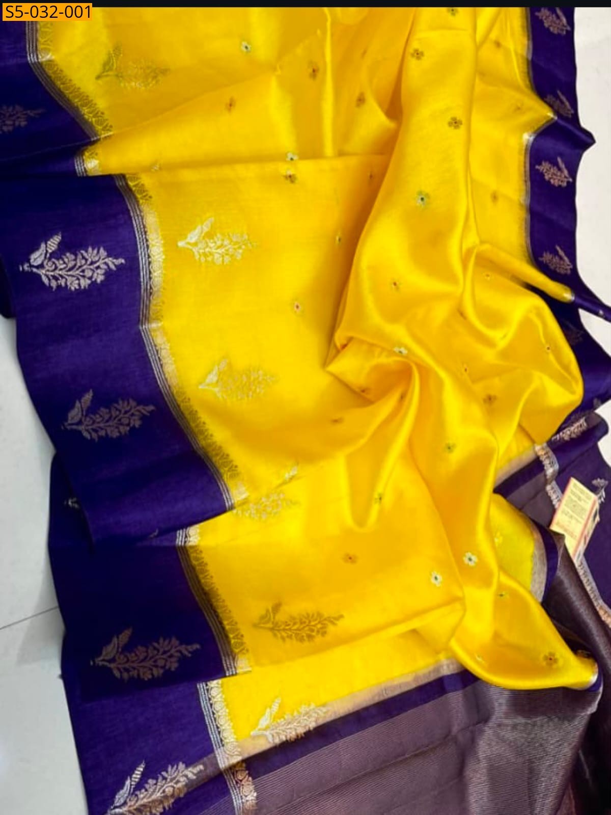 Mango Yellow Banarasi Semi Katan Soft Silk saree