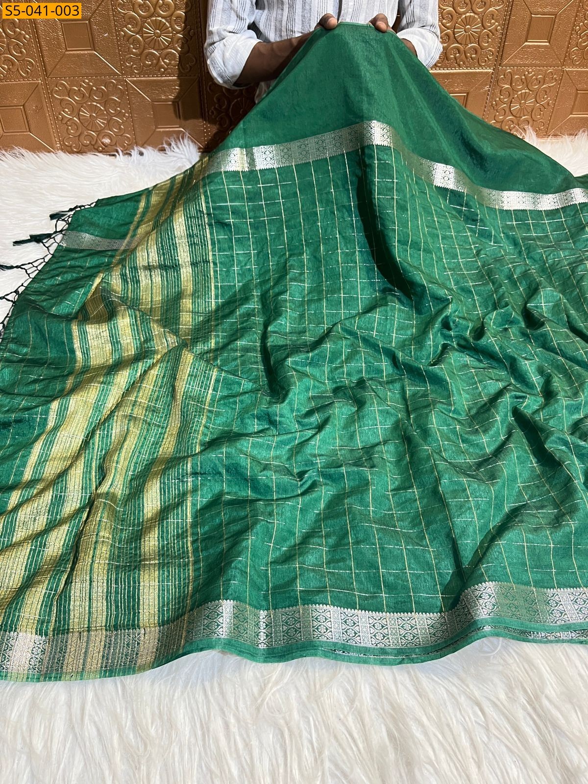 Green Banarasi Semi Dupian Soft Silk Saree