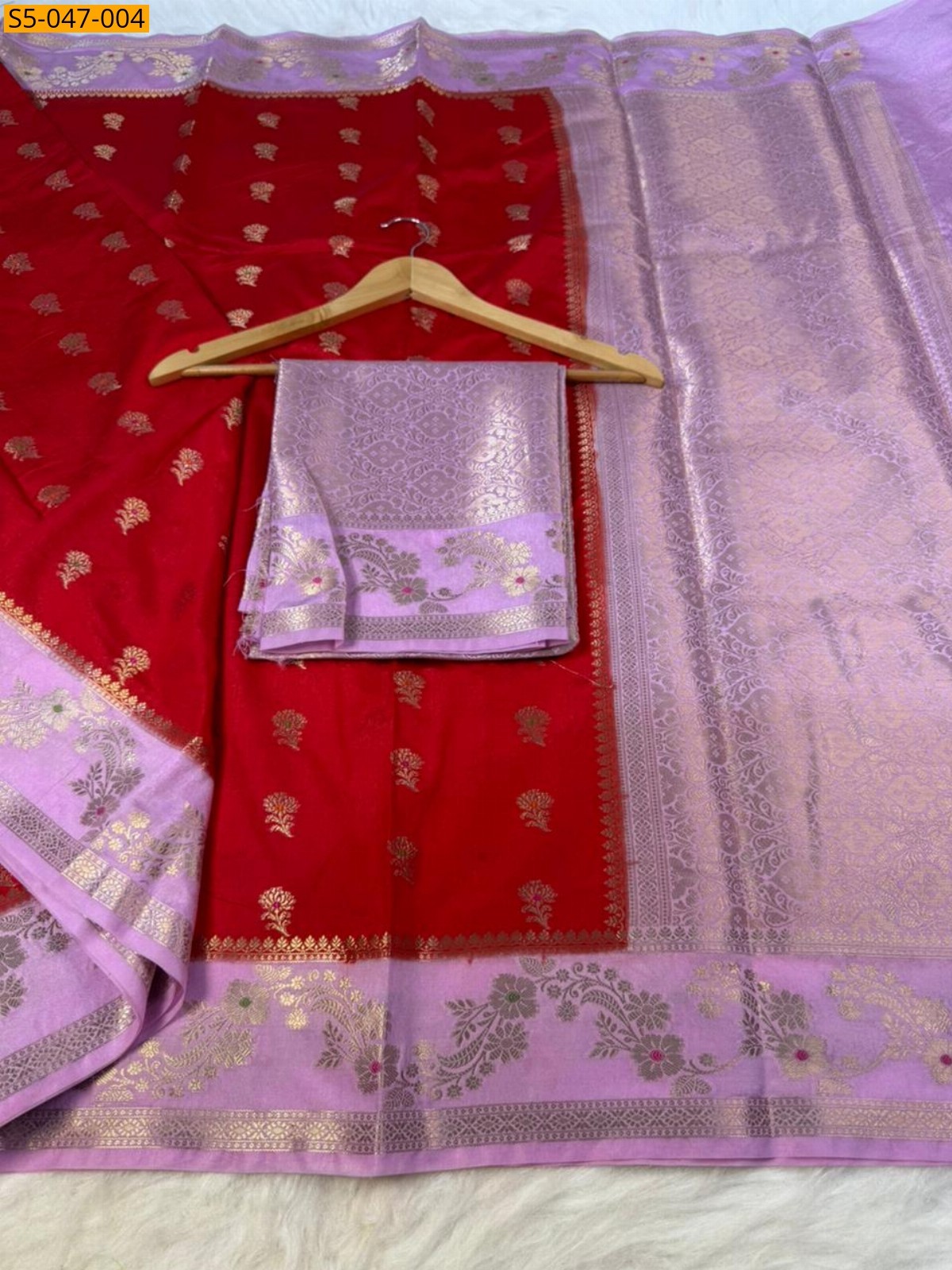 Red Banarasi Dybal Semi Dupian soft silk saree