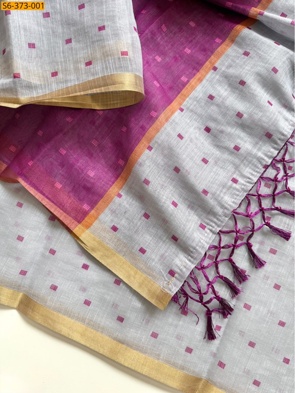 Light Grey Fancy Linen Cotton Saree Light Grey Fancy Linen Cotton Saree