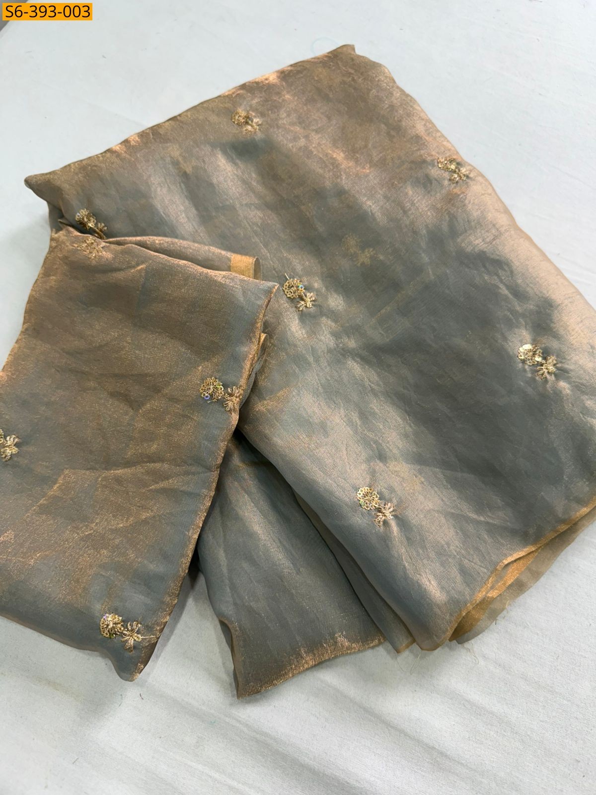 Brown Fendy satin dual shade saree