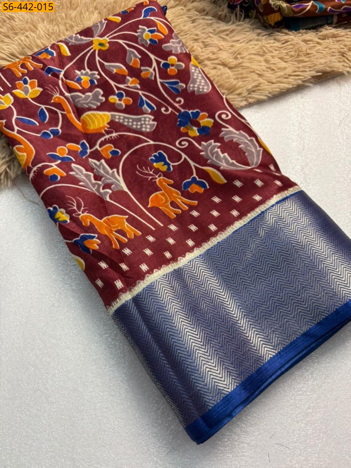 Marshmellow blooming saree
