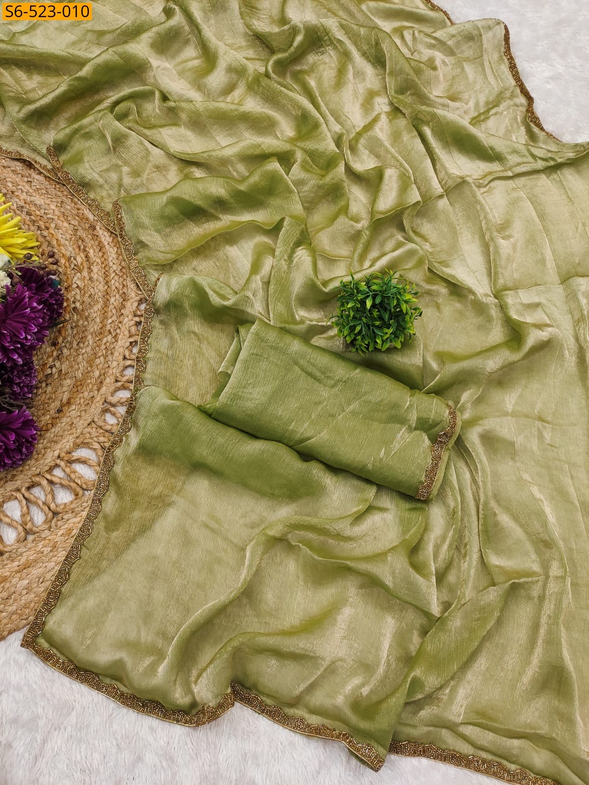 Pista green Fendy Crush Sarees