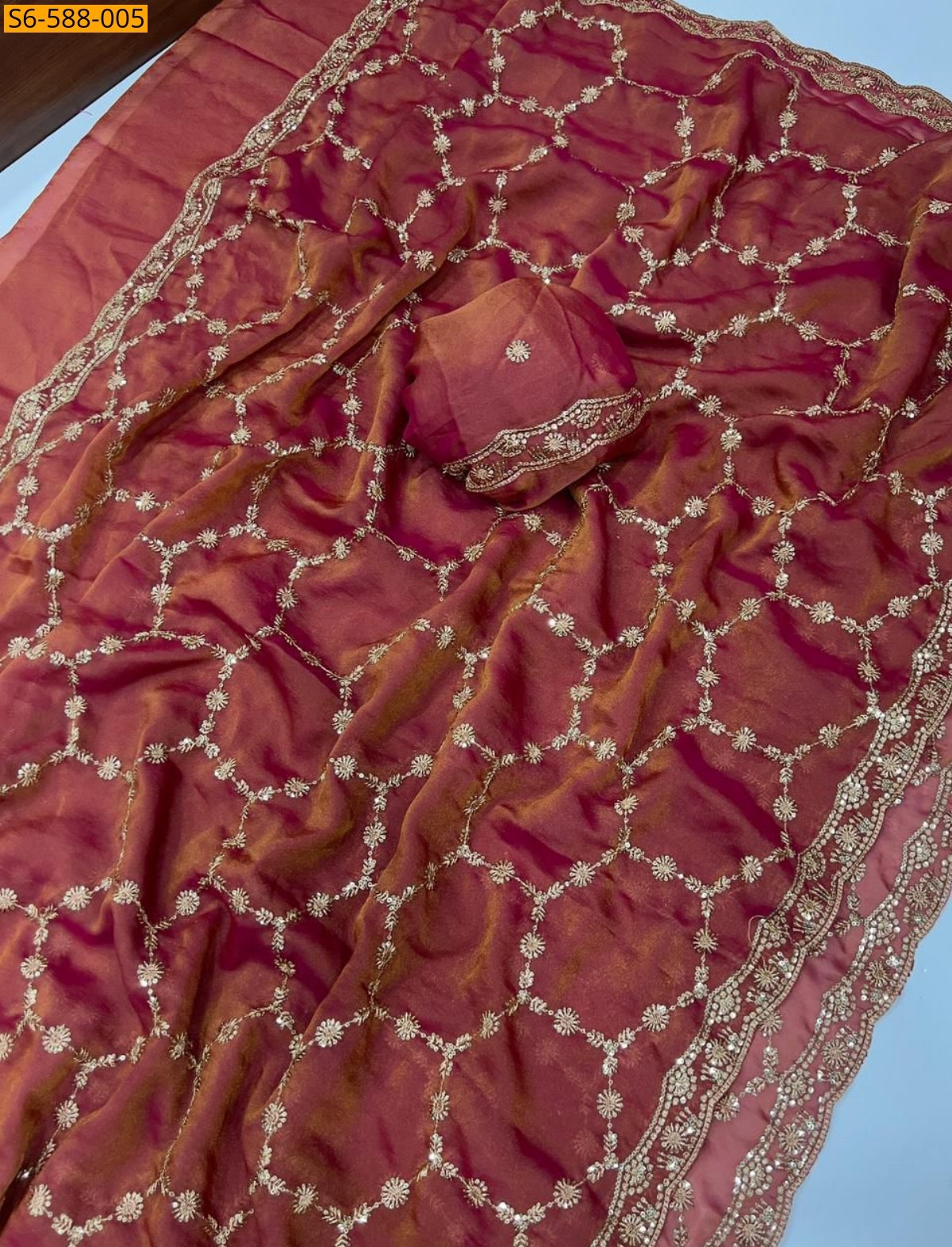 Maroon Moss Sattin Dual Shade saree