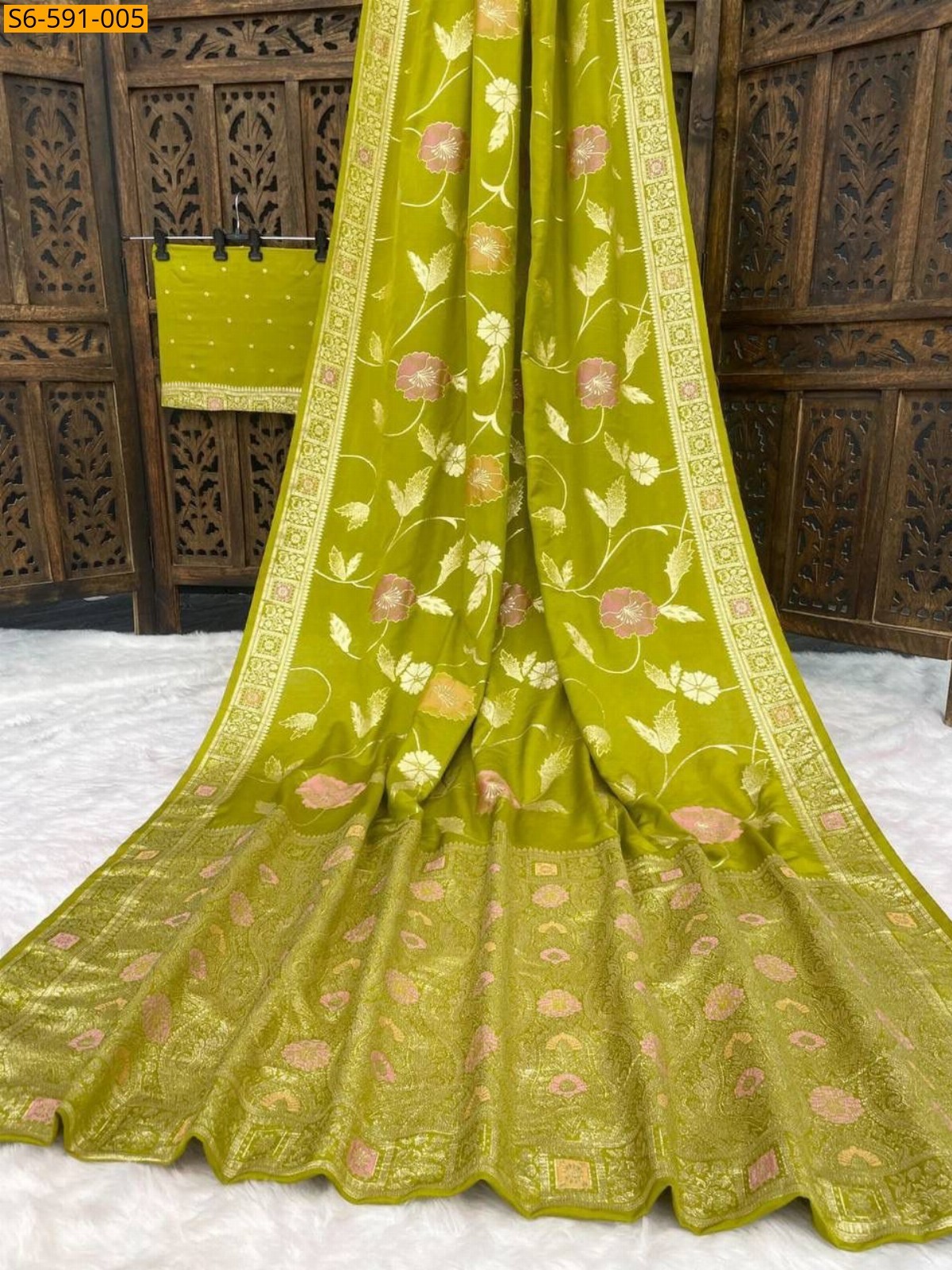 Green Pure soft dola silk saree