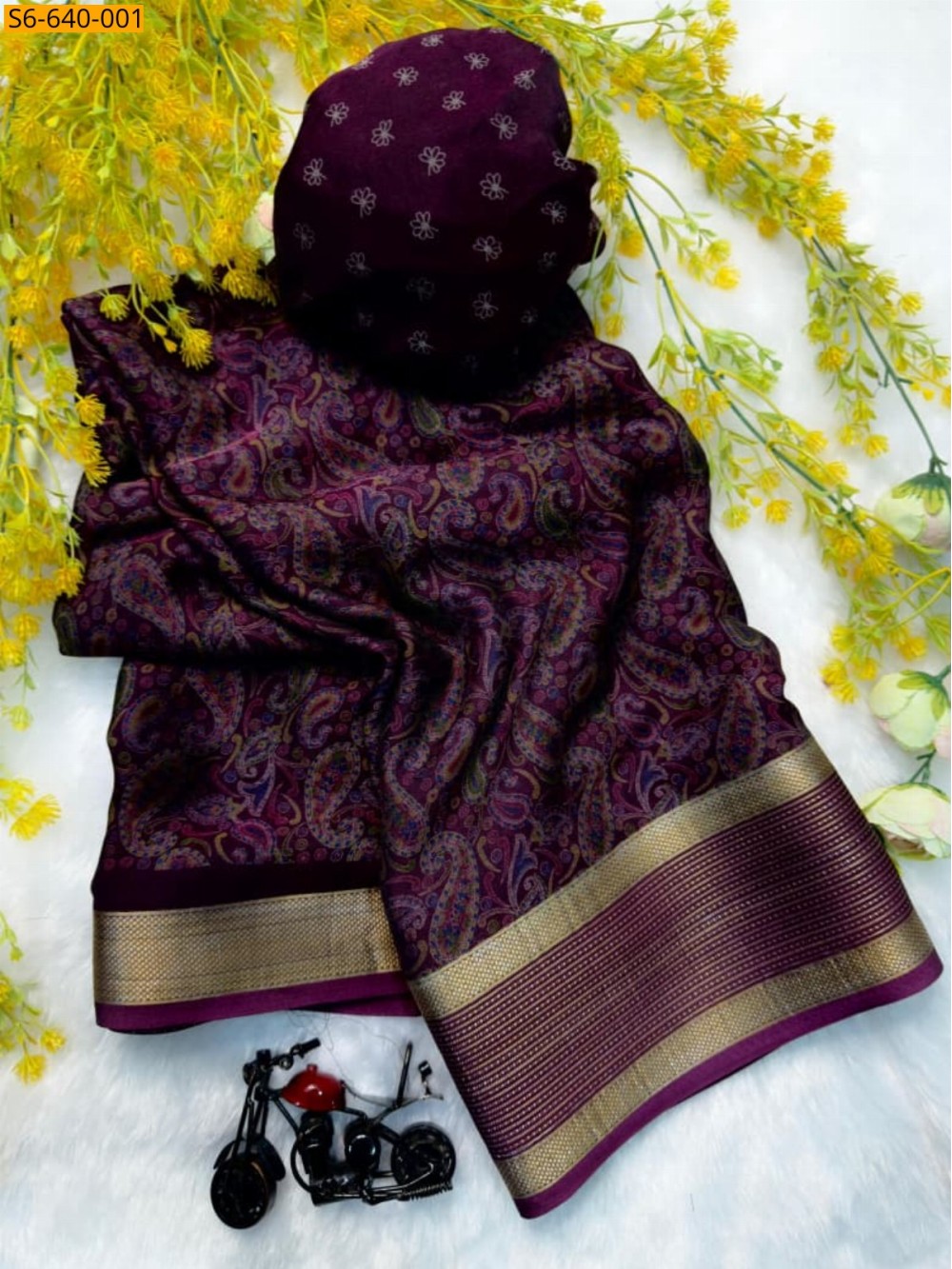 Fancy Marshmellow saree