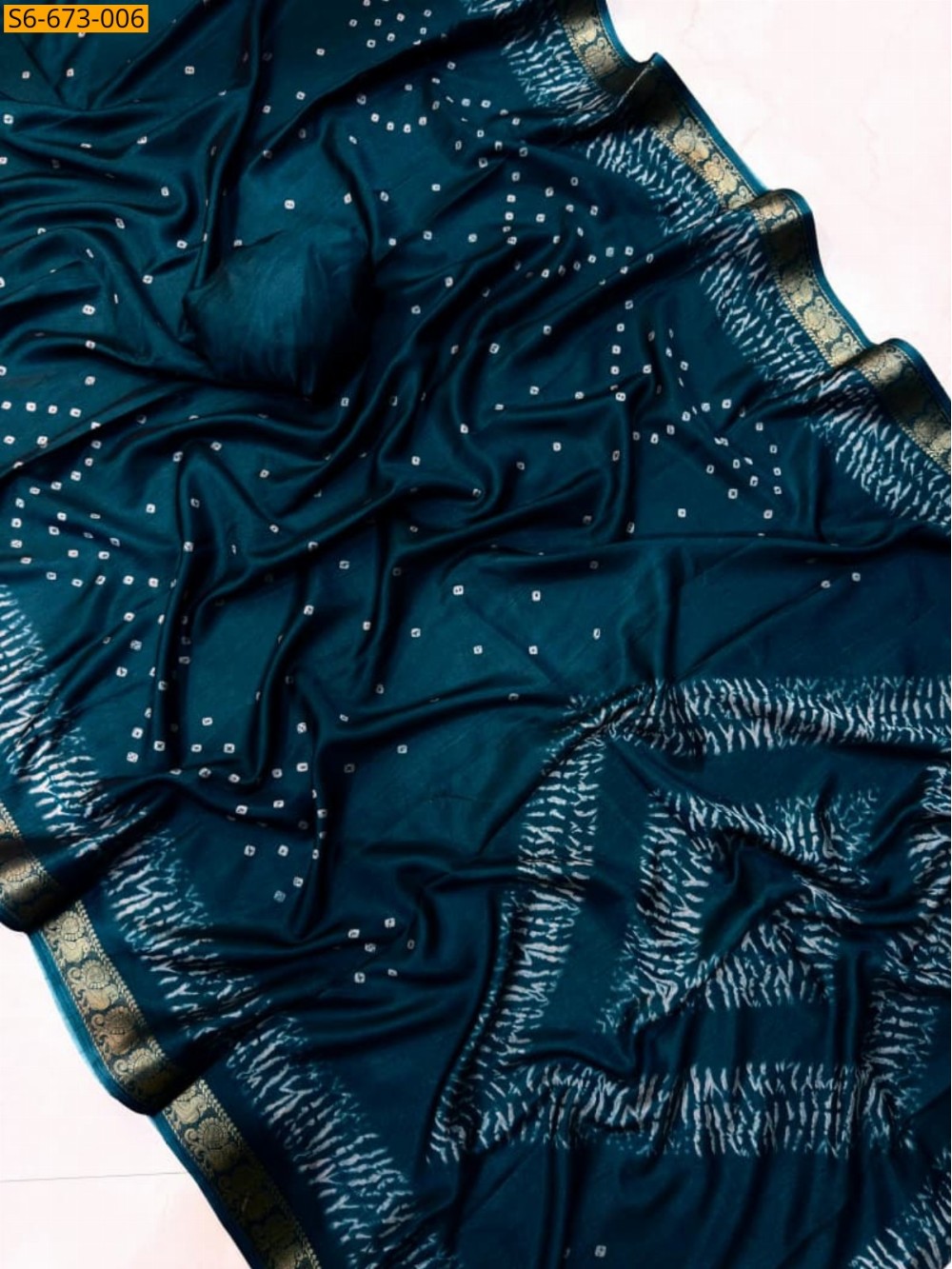 Soft bleck dola silk sarees