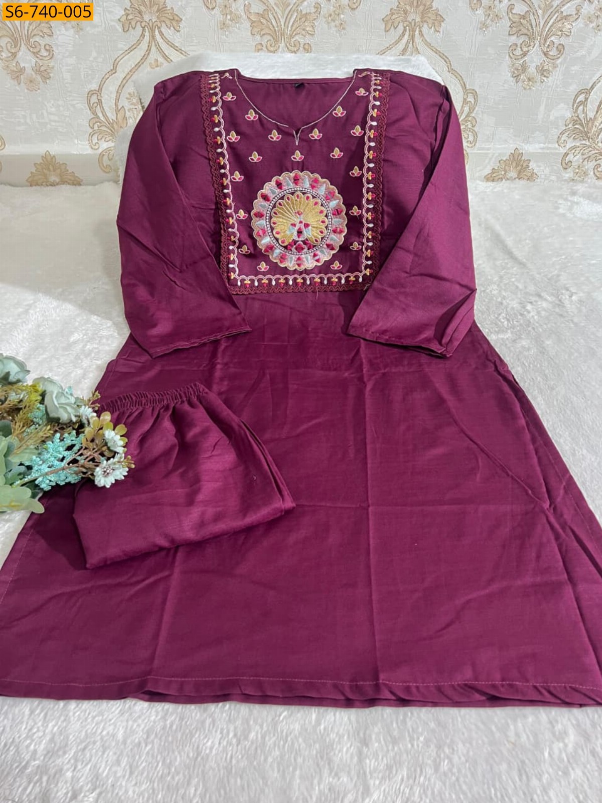 Magenta Soft Tesla Slub Kurti With Pant