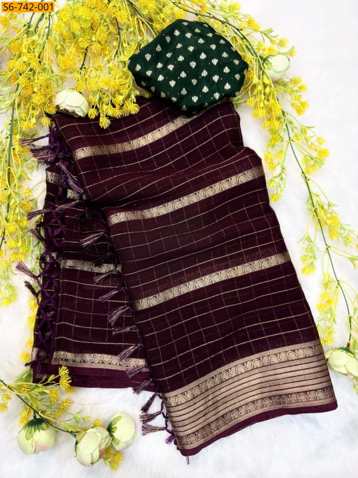 Maroon Viscose Chinon Weaving Pattern Saree