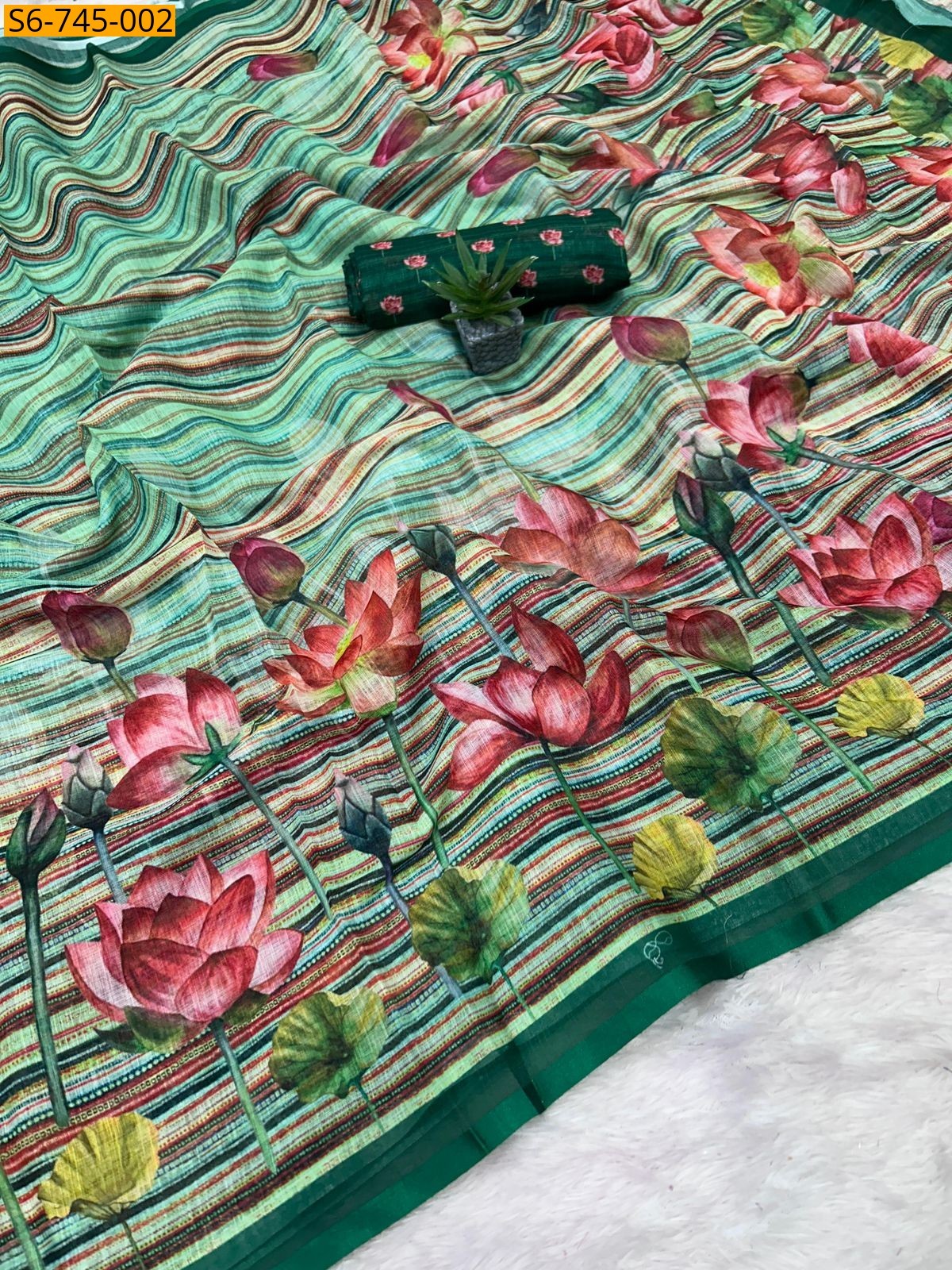 Green Soft Linen Digital Flower Print Saree